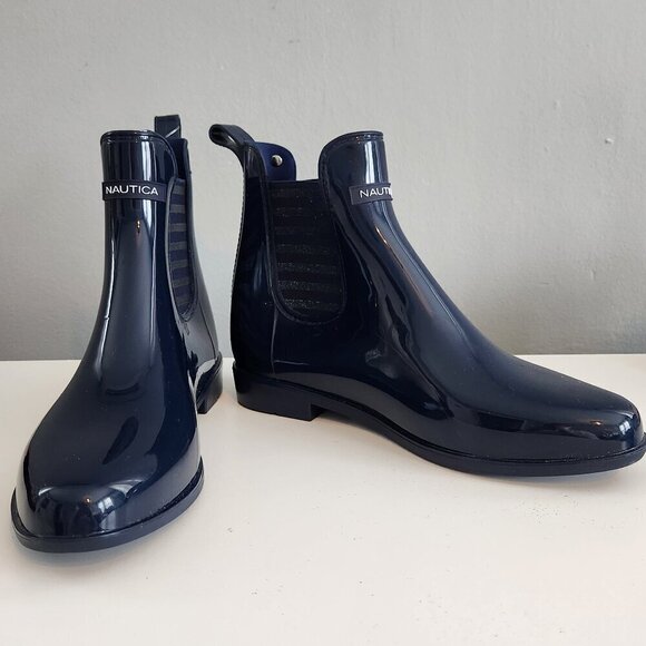 NWT Nautica Rain Boots. Size 10. - Picture 1 of 8